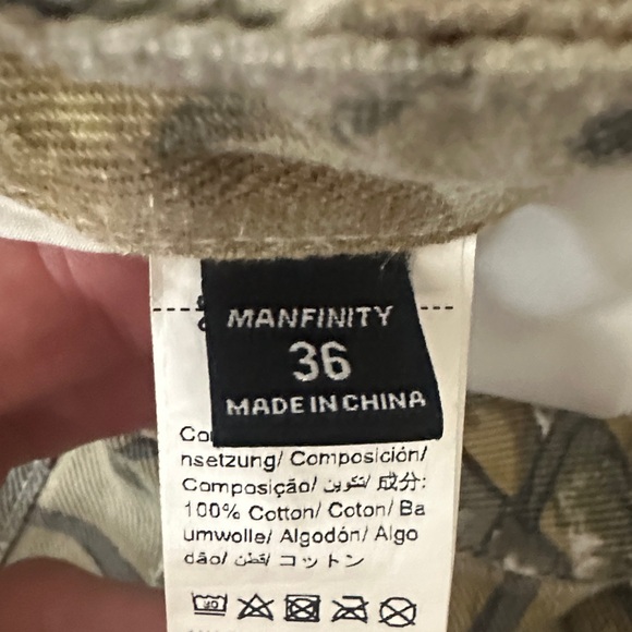 Men's Camouflage Cargo Pants - Picture 3 of 3